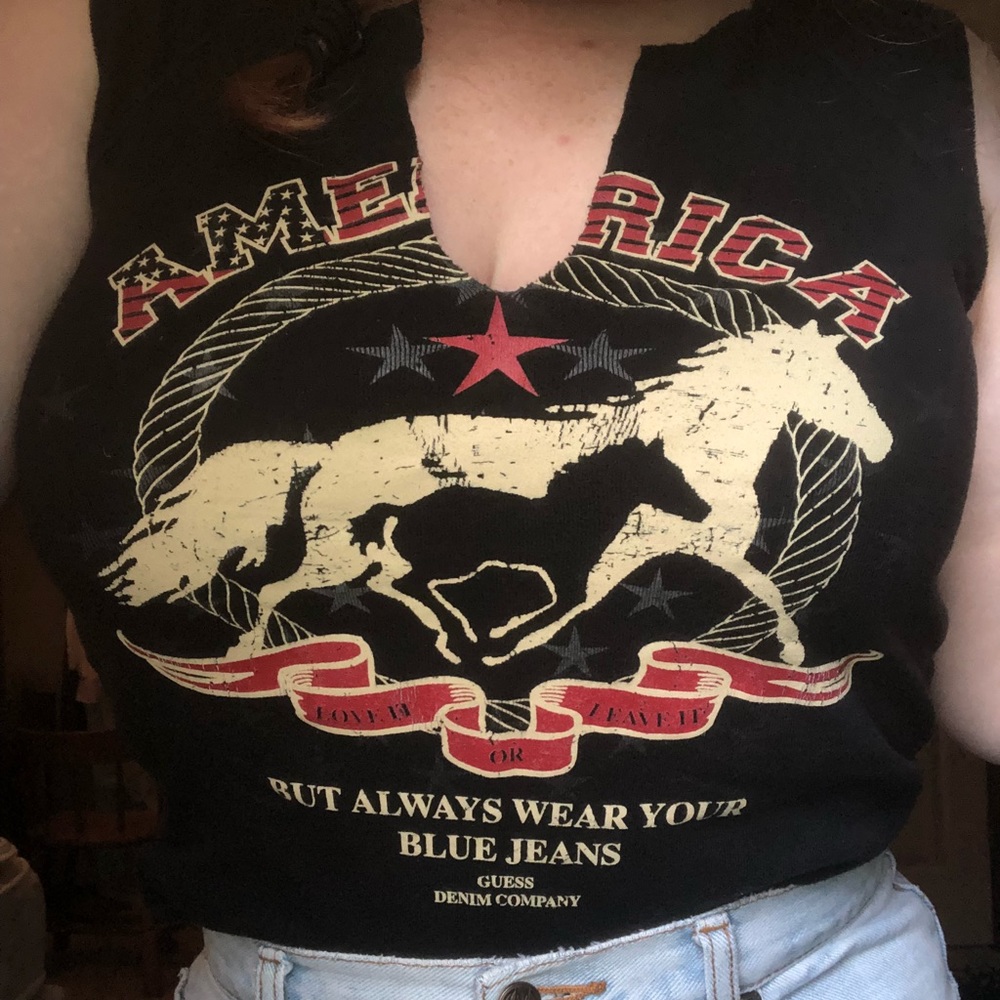 GUESS top